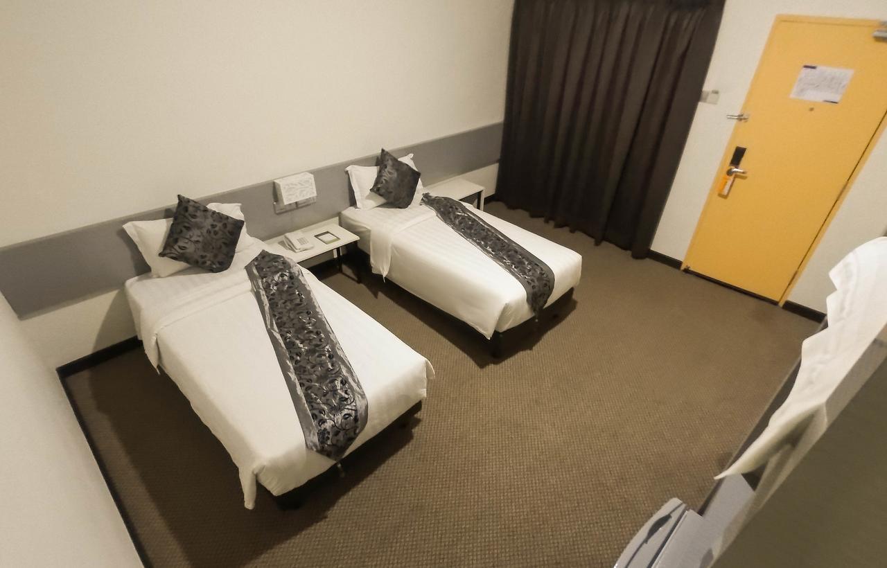 Baguss Hotel And Serviced Apartment 조호르 바루 외부 사진