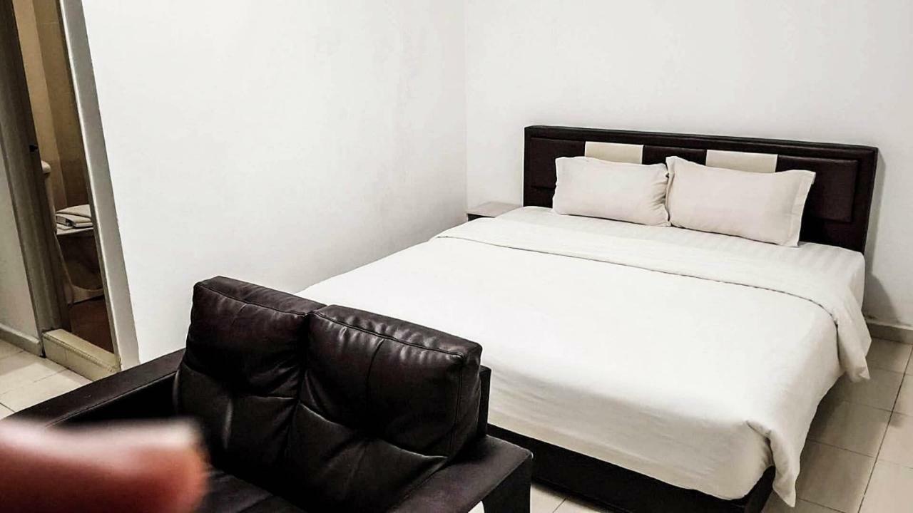 Baguss Hotel And Serviced Apartment 조호르 바루 외부 사진
